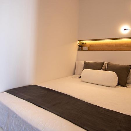 Phaedrus Living Seaview Modern Flat Lighthouse 52 Apartment Пафос Екстериор снимка